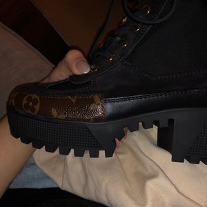 louis vuitton 36 6 desert boots brand new in box